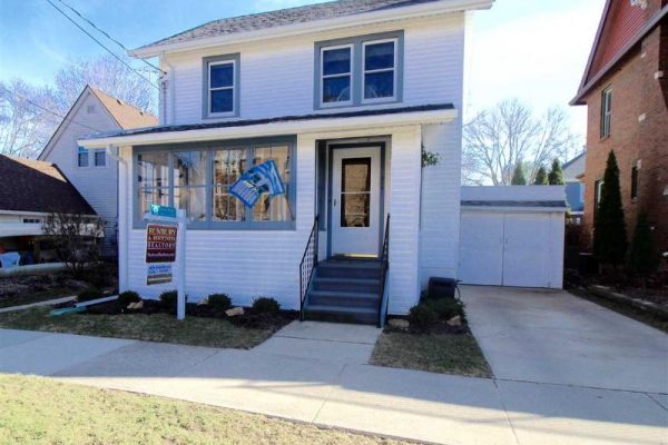 SOLD! Beautifully Maintained – 2131 Hollister Ave, Madison, WI 53726